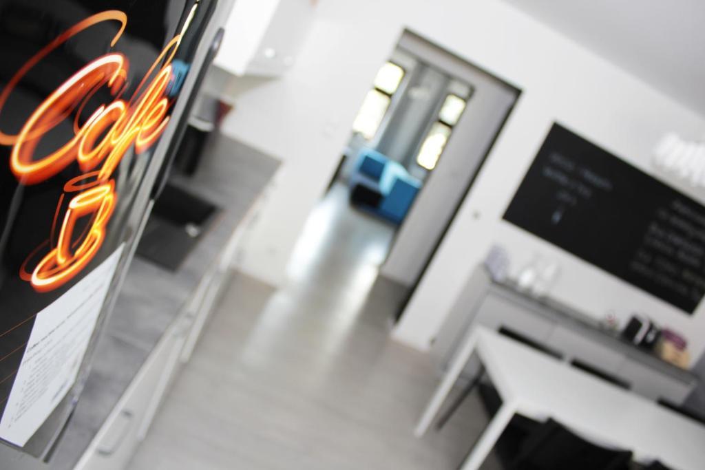 بوزنان Soda Hostel & Apartments المظهر الخارجي الصورة