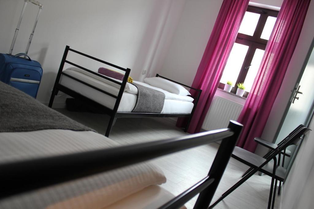 بوزنان Soda Hostel & Apartments الغرفة الصورة
